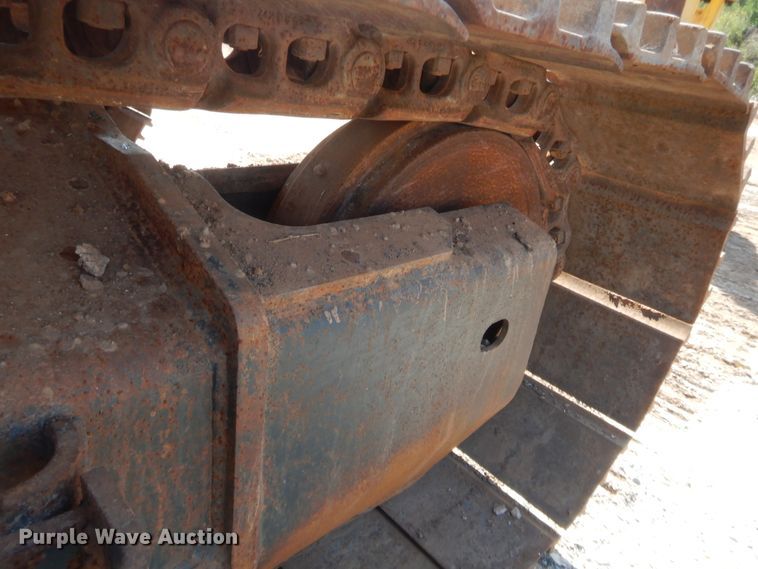 image for item HW9329 2011 Komatsu PC270LC-8  excavator