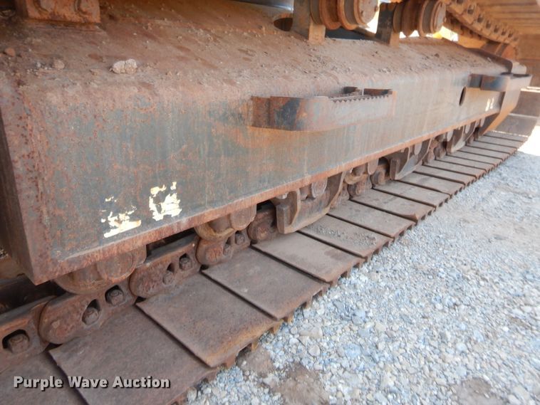 image for item HW9329 2011 Komatsu PC270LC-8  excavator