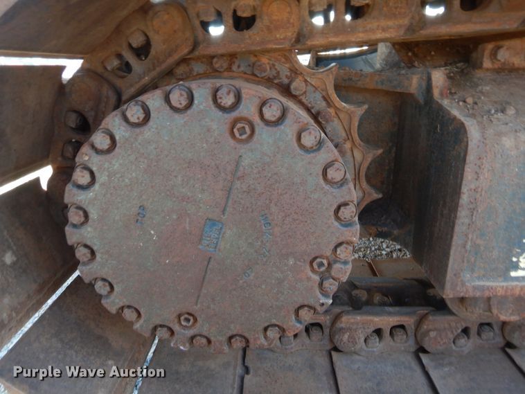 image for item HW9329 2011 Komatsu PC270LC-8  excavator