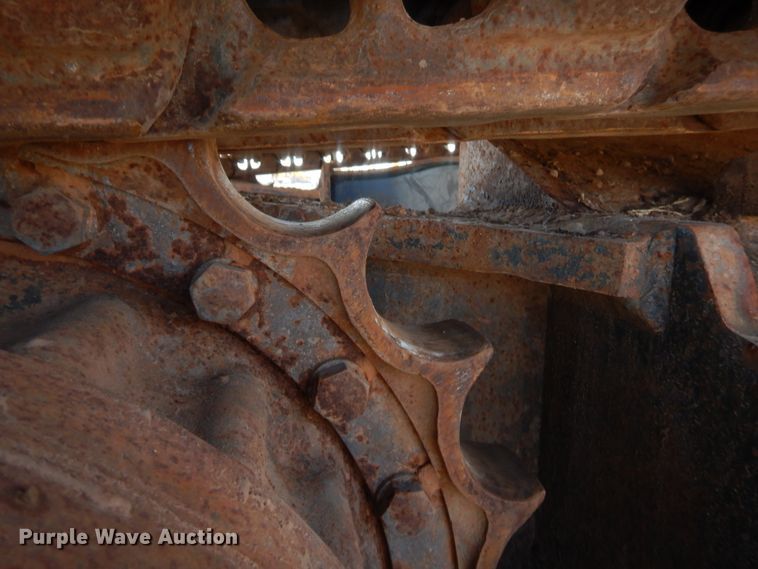 image for item HW9329 2011 Komatsu PC270LC-8  excavator