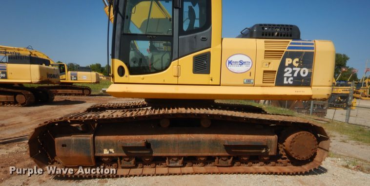 image for item HW9329 2011 Komatsu PC270LC-8  excavator