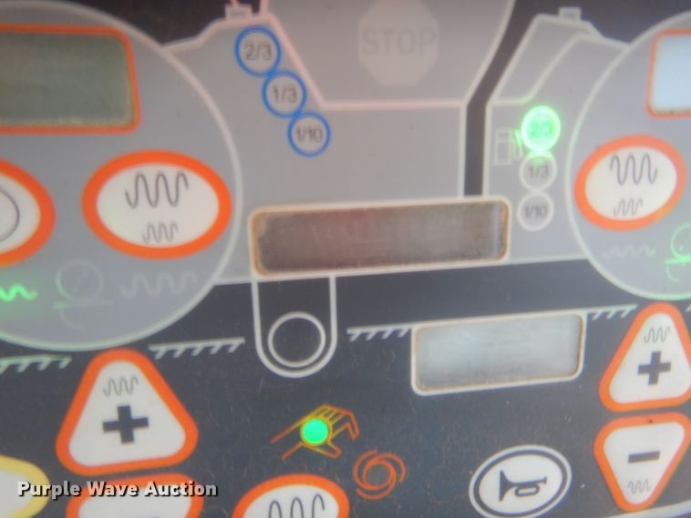 image for item HW9330 2010 Hamm HD140VO  vibratory double drum roller