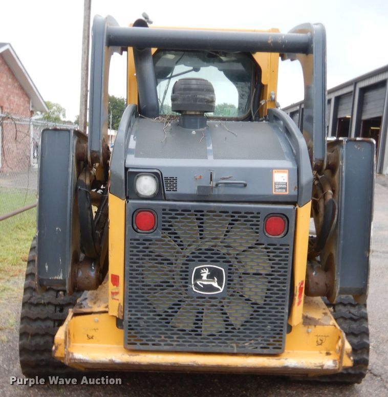 image for item HW9331 2015 John Deere 333E  tracked skid steer loader