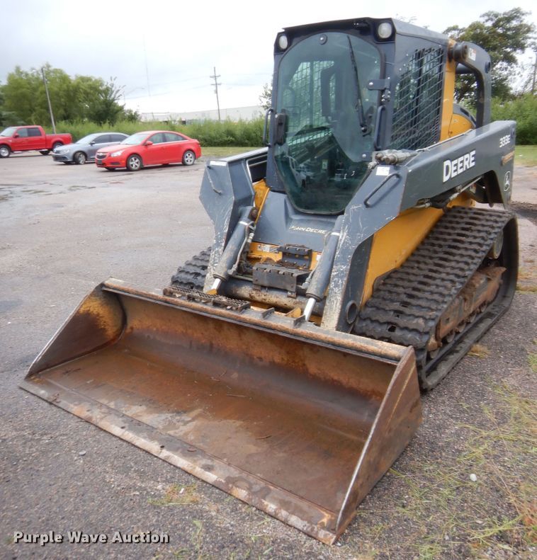 image for item HW9331 2015 John Deere 333E  tracked skid steer loader