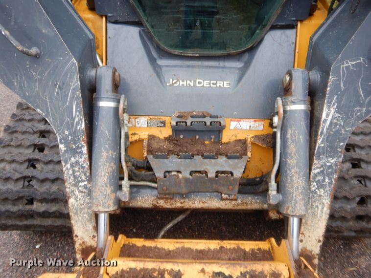 image for item HW9331 2015 John Deere 333E  tracked skid steer loader