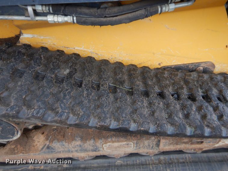 image for item HW9331 2015 John Deere 333E  tracked skid steer loader