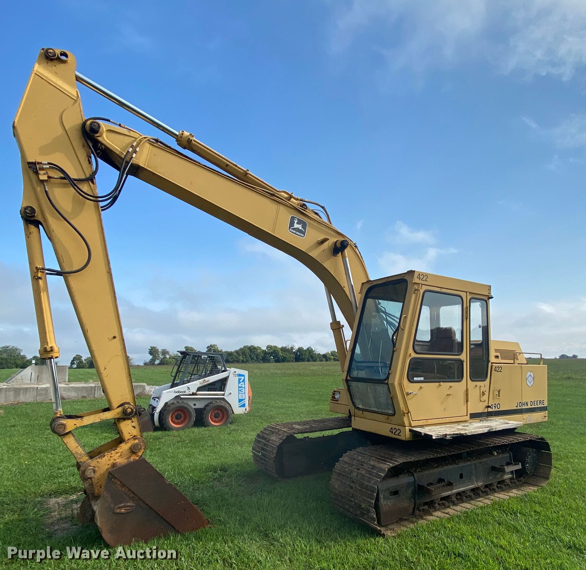 1987 John Deere 490 excavator in Bolivar, MO Item HA9642 sold