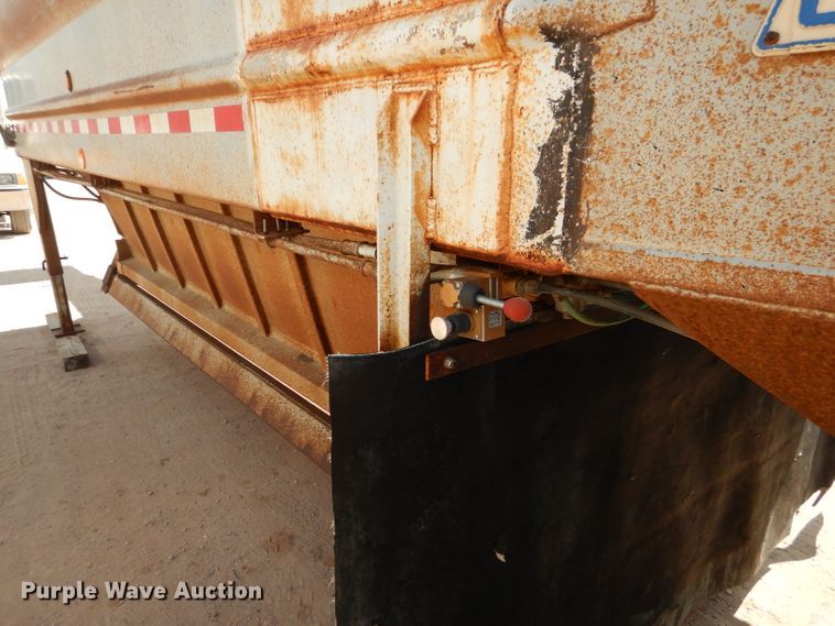 image for item DI0776 1991 Clement 540-0-39 bottom dump trailer