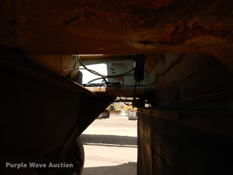 image for item DI0776 1991 Clement 540-0-39 bottom dump trailer