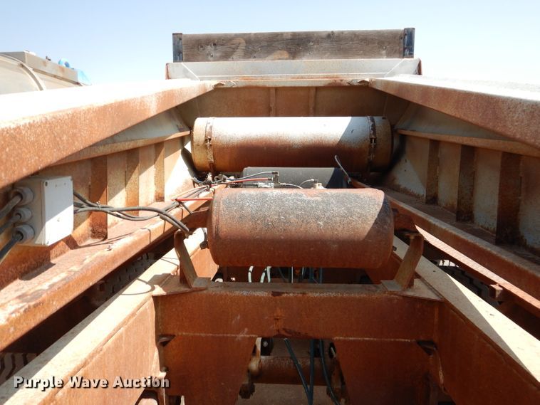 image for item DI0776 1991 Clement 540-0-39 bottom dump trailer