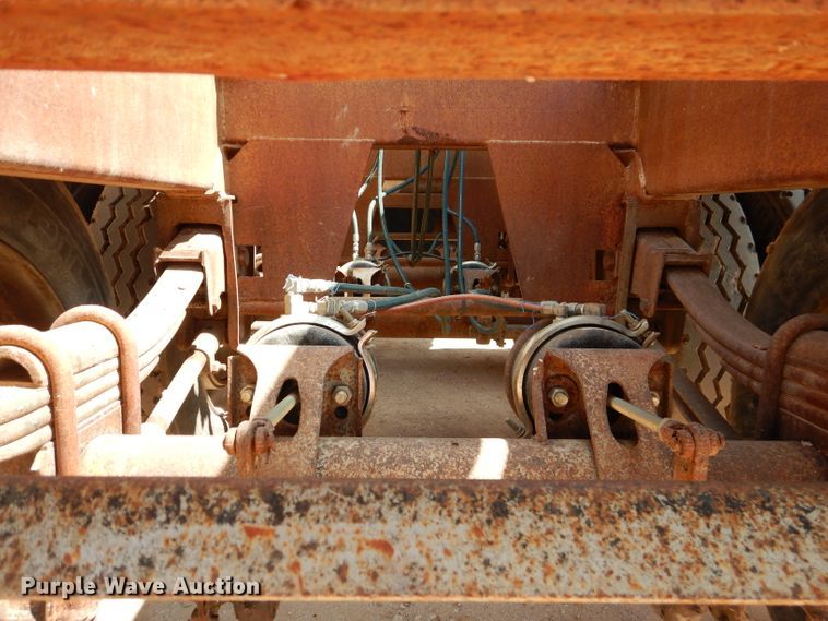 image for item DI0776 1991 Clement 540-0-39 bottom dump trailer