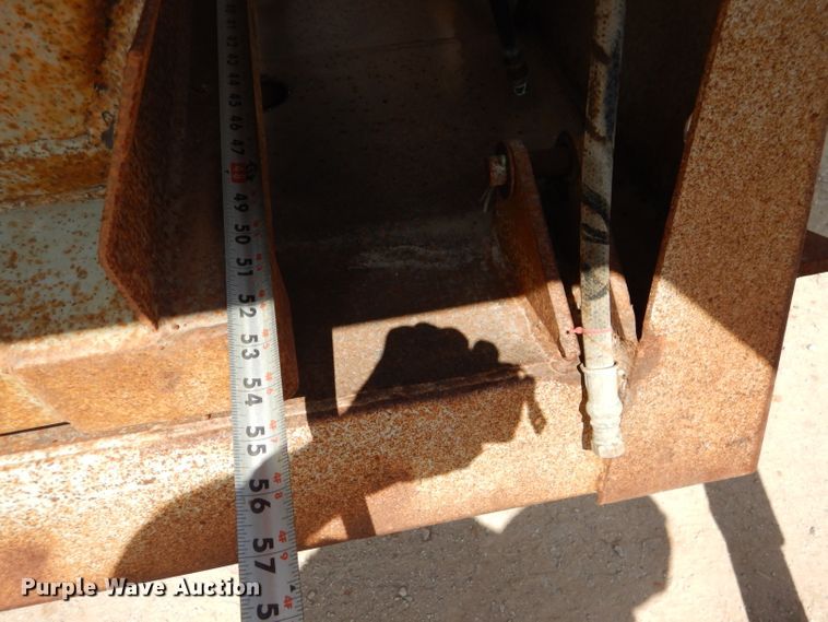 image for item DI0776 1991 Clement 540-0-39 bottom dump trailer