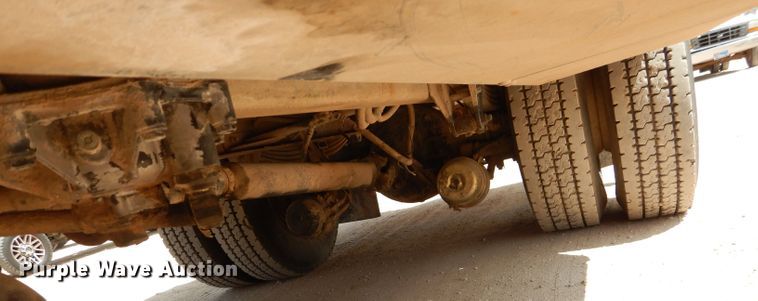 image for item DI0777 2002 Kenworth T300  service truck