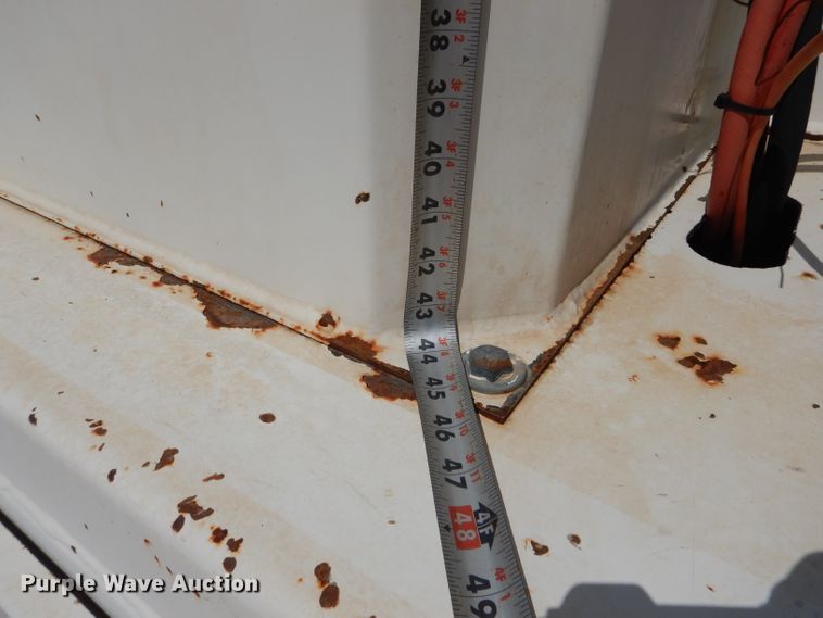 image for item DI0777 2002 Kenworth T300  service truck