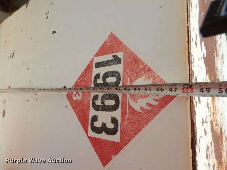 image for item DI0777 2002 Kenworth T300  service truck