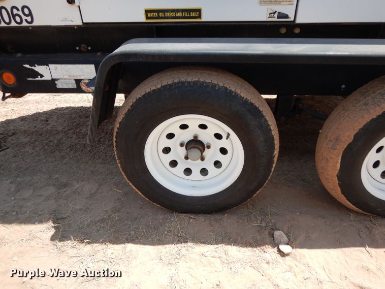 image for item DJ1018 Whisperwatt DCA-70SSIU  generator