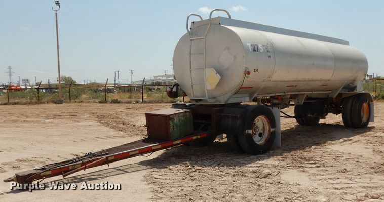 image for item DJ1022 1977 Beall BATT-52 tank trailer