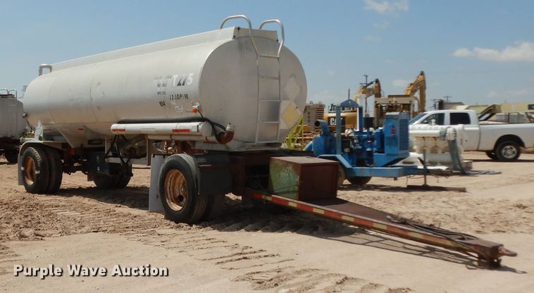 image for item DJ1022 1977 Beall BATT-52 tank trailer