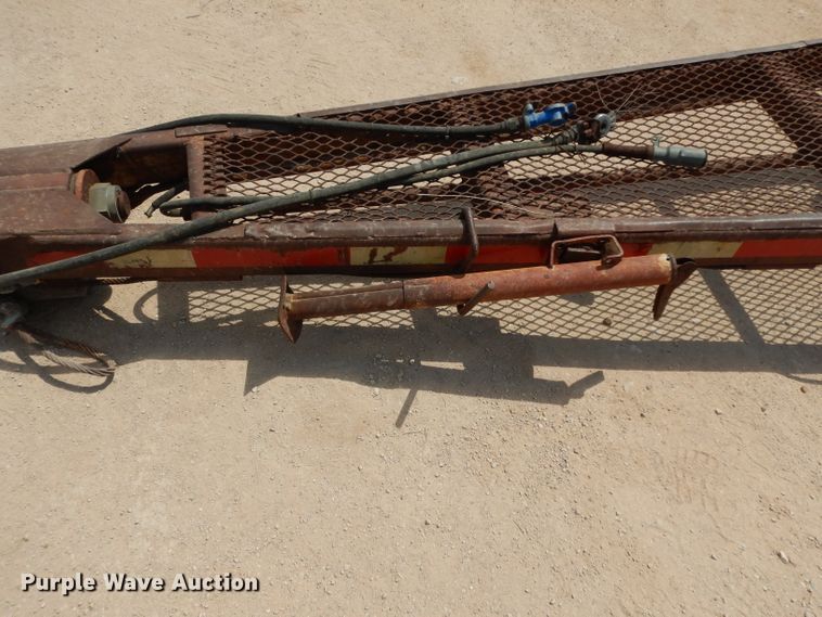 image for item DJ1022 1977 Beall BATT-52 tank trailer