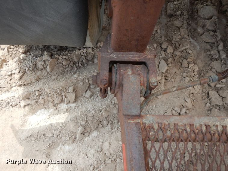 image for item DJ1022 1977 Beall BATT-52 tank trailer