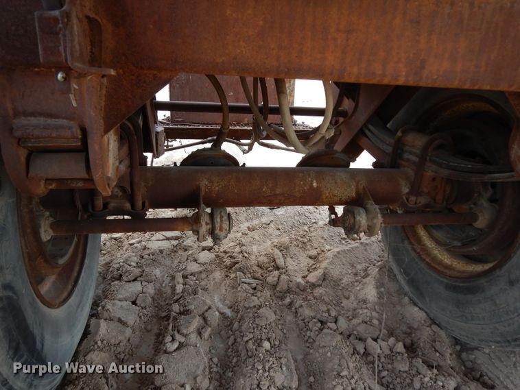 image for item DJ1022 1977 Beall BATT-52 tank trailer