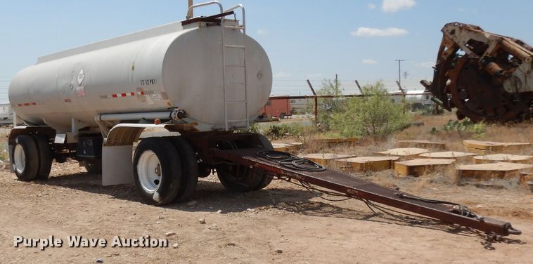 image for item DJ1023 1982 Timpte Beall 121-C tank trailer