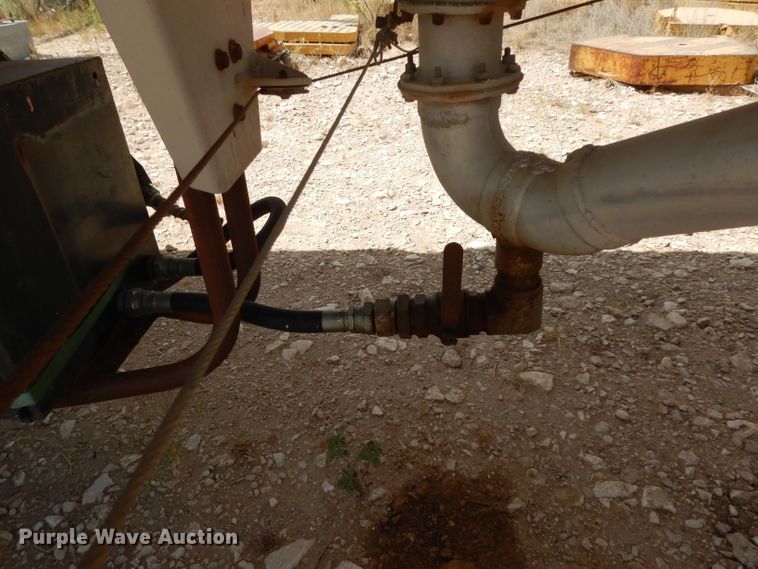 image for item DJ1023 1982 Timpte Beall 121-C tank trailer