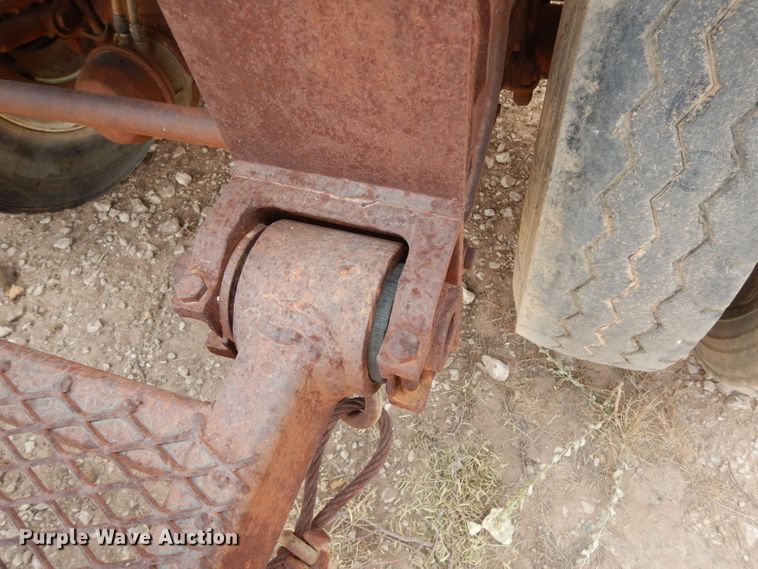 image for item DJ1023 1982 Timpte Beall 121-C tank trailer