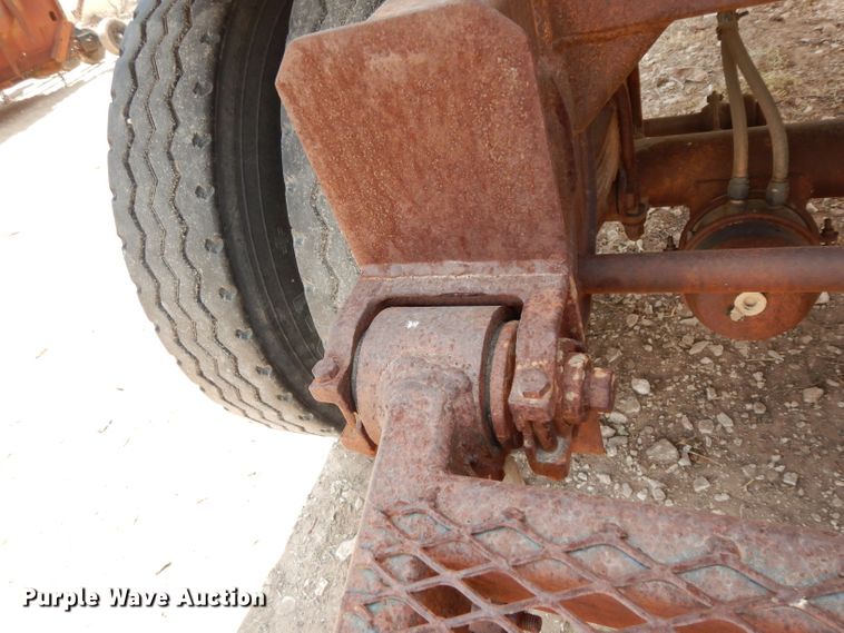 image for item DJ1023 1982 Timpte Beall 121-C tank trailer