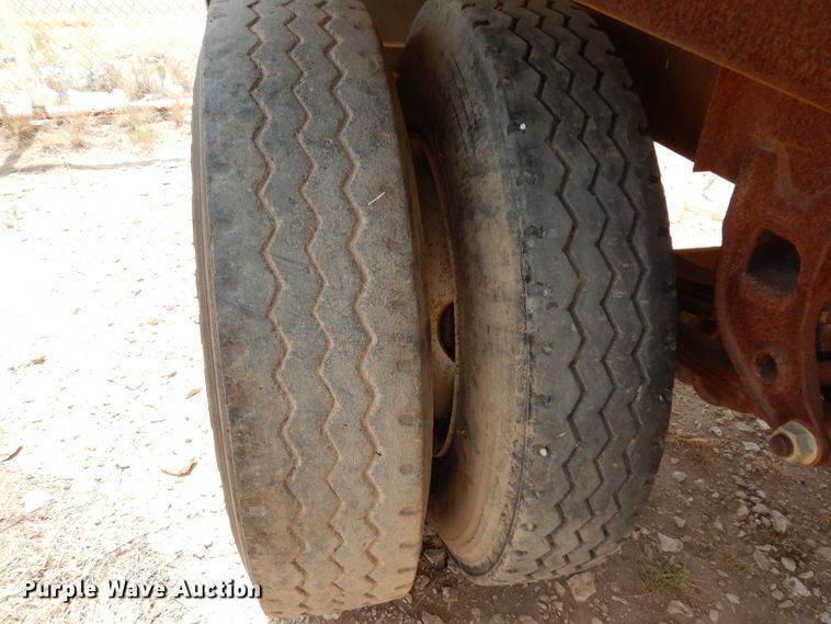 image for item DJ1023 1982 Timpte Beall 121-C tank trailer