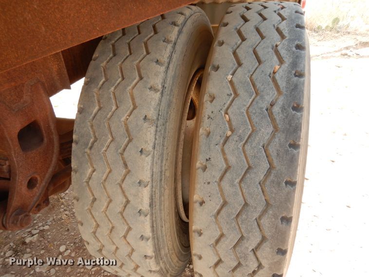 image for item DJ1023 1982 Timpte Beall 121-C tank trailer