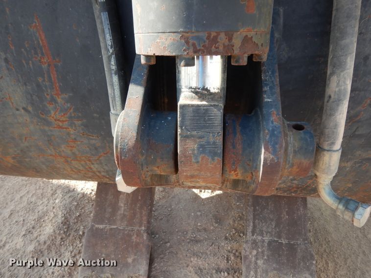 image for item DJ1025 Badger 62"W grapple bucket