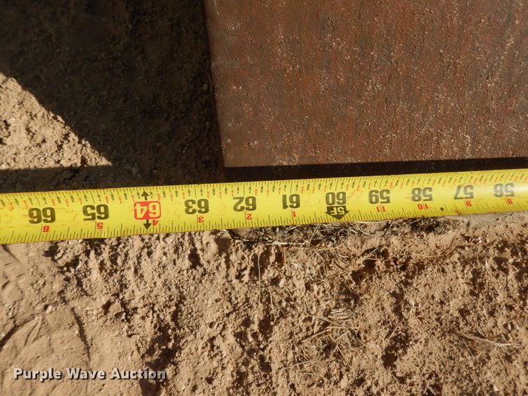 image for item DJ1025 Badger 62"W grapple bucket