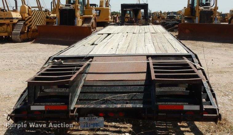 image for item DJ1027 2009 Neckover equipment trailer