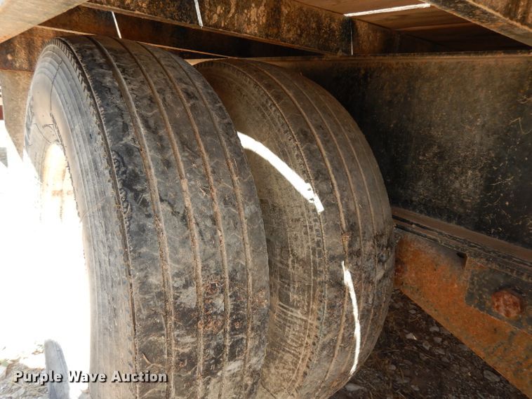 image for item DJ1027 2009 Neckover equipment trailer