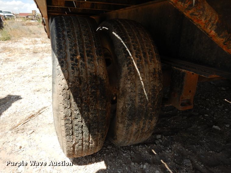 image for item DJ1027 2009 Neckover equipment trailer