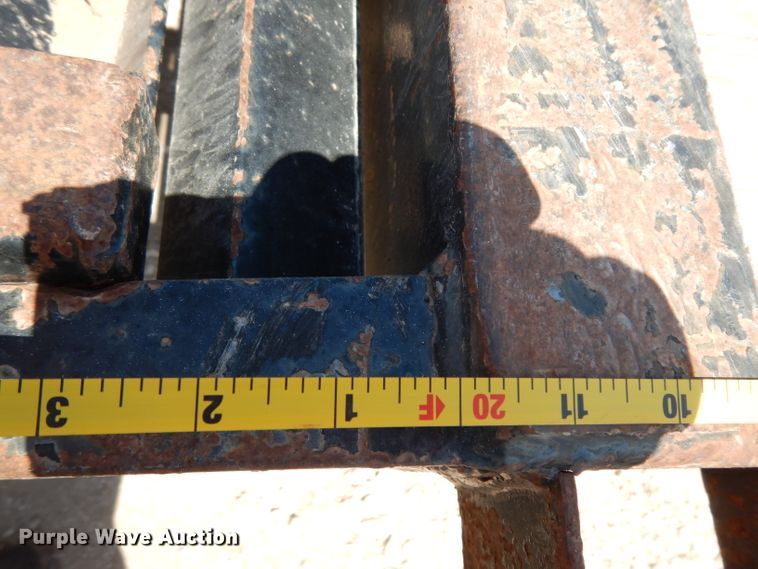 image for item DJ1028 2014 Big Tex 14GN equipment trailer