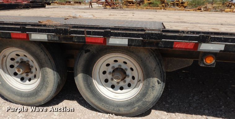 image for item DJ1028 2014 Big Tex 14GN equipment trailer