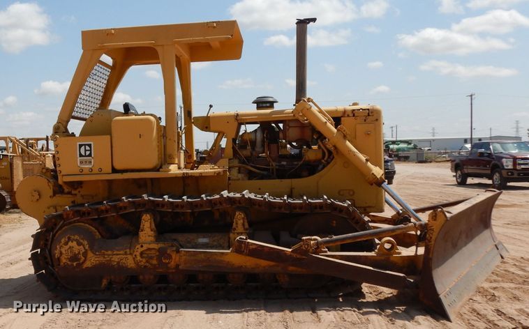 image for item DJ1034 1977 Caterpillar D7G  crawler dozer