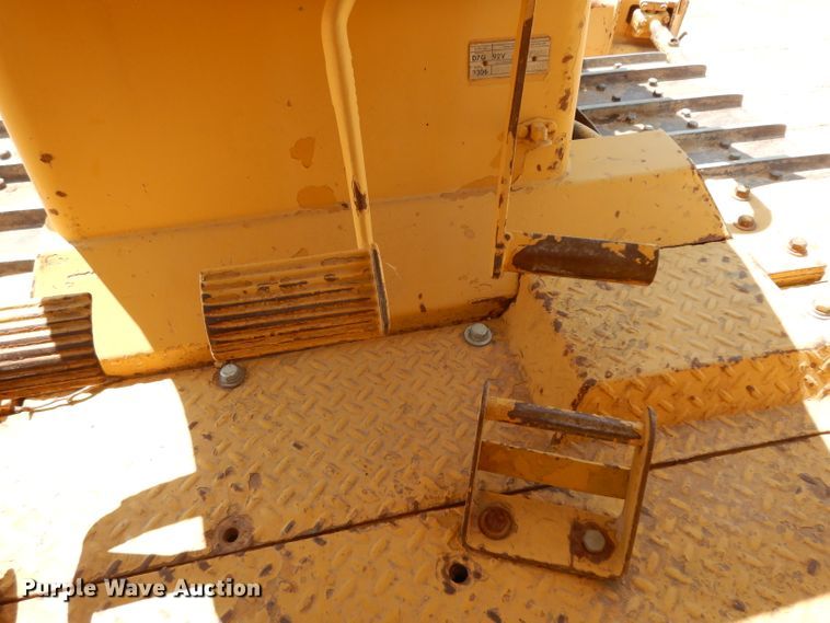 image for item DJ1034 1977 Caterpillar D7G  crawler dozer