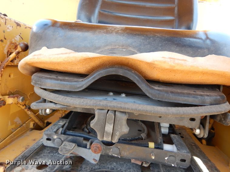 image for item DJ1034 1977 Caterpillar D7G  crawler dozer