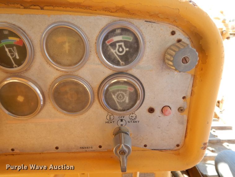 image for item DJ1034 1977 Caterpillar D7G  crawler dozer