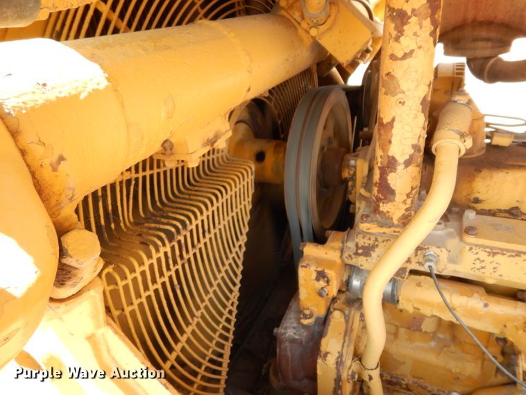 image for item DJ1034 1977 Caterpillar D7G  crawler dozer