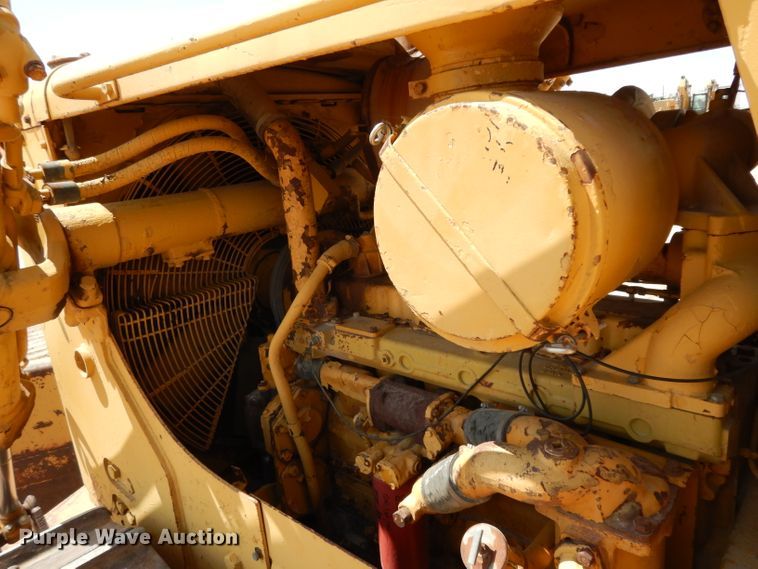 image for item DJ1034 1977 Caterpillar D7G  crawler dozer