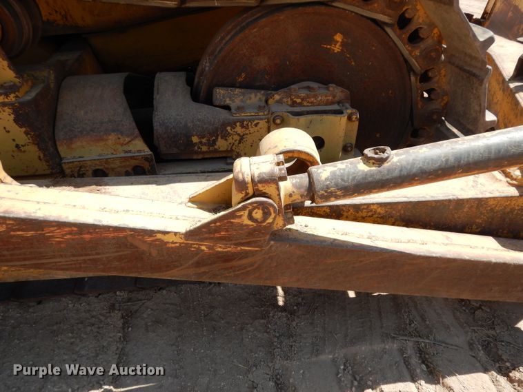 image for item DJ1034 1977 Caterpillar D7G  crawler dozer