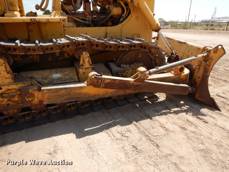 image for item DJ1034 1977 Caterpillar D7G  crawler dozer