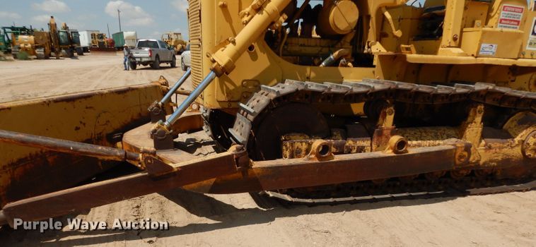 image for item DJ1034 1977 Caterpillar D7G  crawler dozer