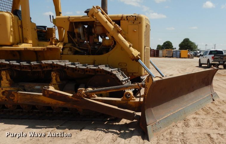image for item DJ1034 1977 Caterpillar D7G  crawler dozer