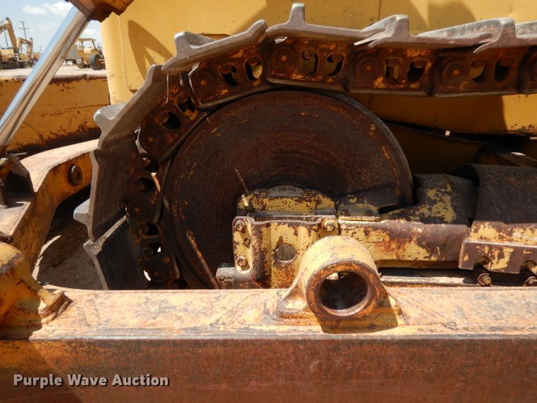 image for item DJ1034 1977 Caterpillar D7G  crawler dozer