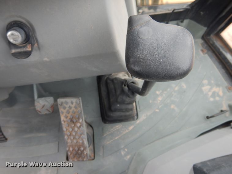 image for item DJ1038 2010 Caterpillar 420E  backhoe